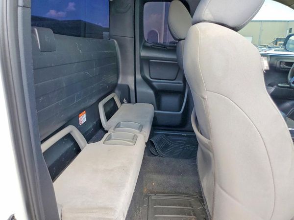 2017 TOYOTA TACOMA SR/SR5
