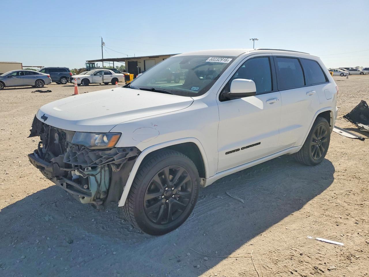 2017 JEEP GRAND CHEROKEE LAREDO 4X2