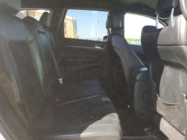 2017 JEEP GRAND CHEROKEE LAREDO 4X2