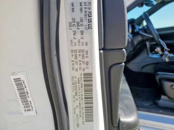 2017 JEEP GRAND CHEROKEE LAREDO 4X2