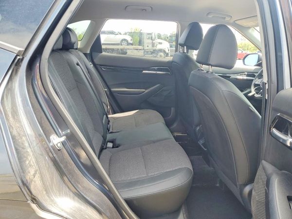 2025 KIA SELTOS S, X-Line