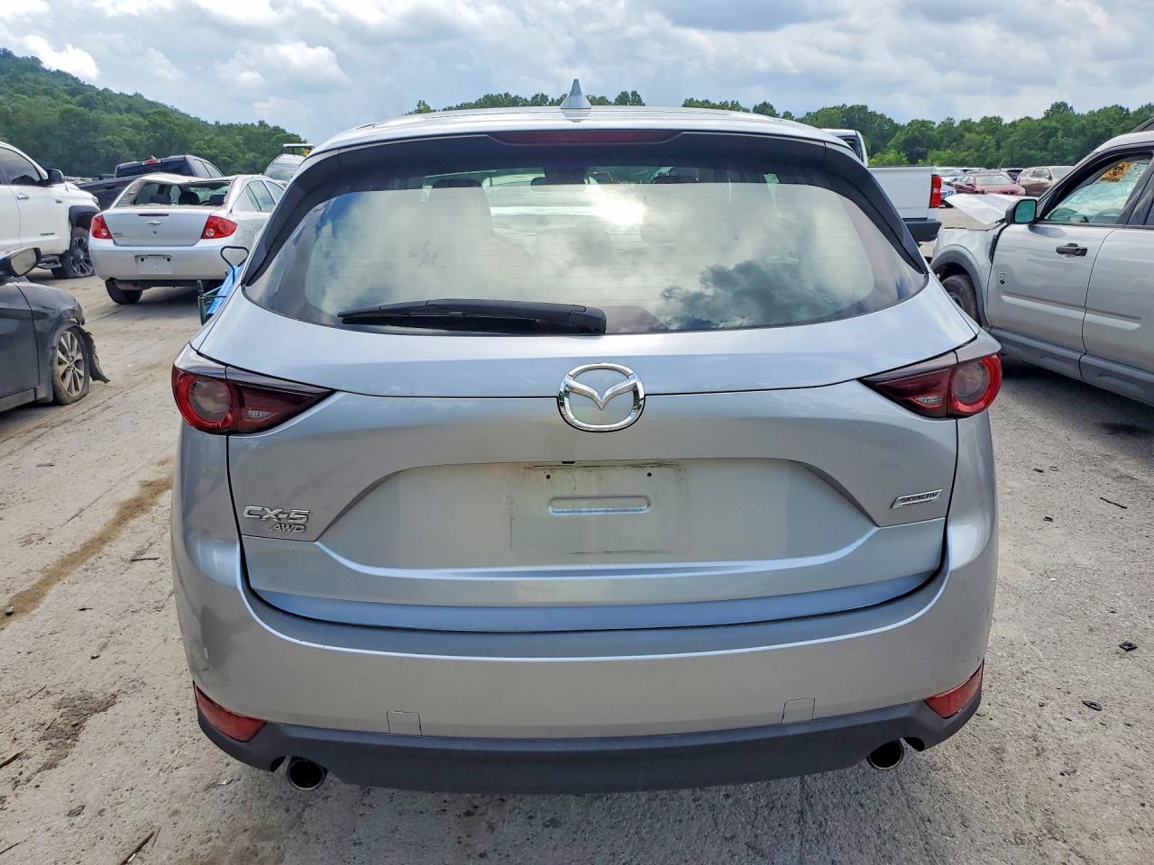 2018 MAZDA CX-5 Sport
