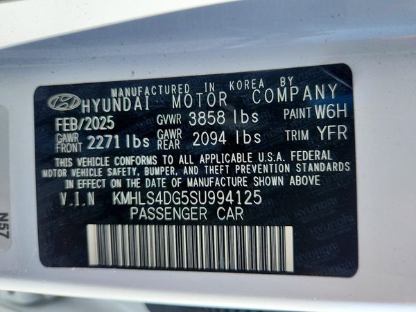 2025 HYUNDAI ELANTRA