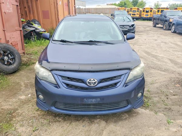 2013 TOYOTA COROLLA