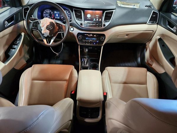 2016 HYUNDAI TUCSON