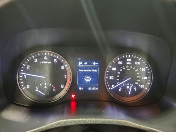 2016 HYUNDAI TUCSON
