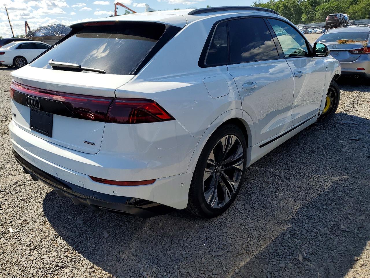 2025 AUDI Q8