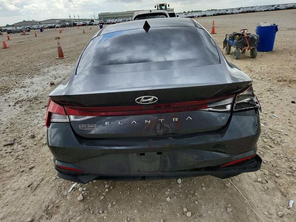 2021 HYUNDAI ELANTRA