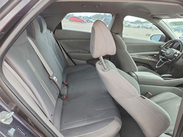 2021 HYUNDAI ELANTRA