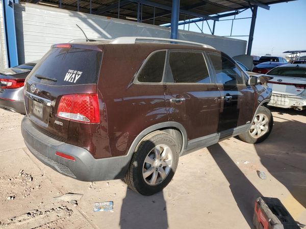 2013 KIA SORENTO Base / LX