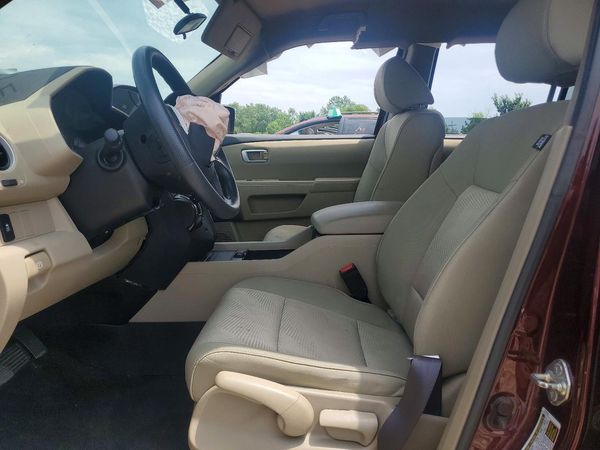 2013 HONDA PILOT LX — DENT
