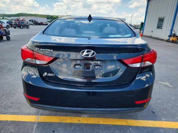 2016 HYUNDAI ELANTRA
