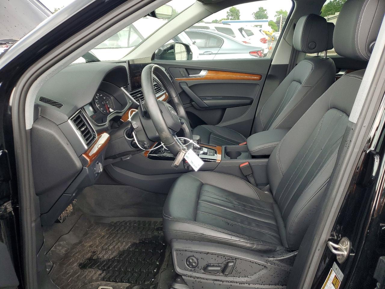 2023 AUDI Q5 quattro Premium