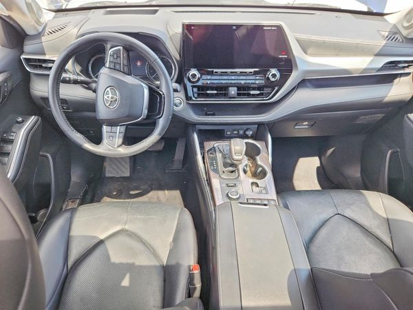 2021 TOYOTA HIGHLANDER