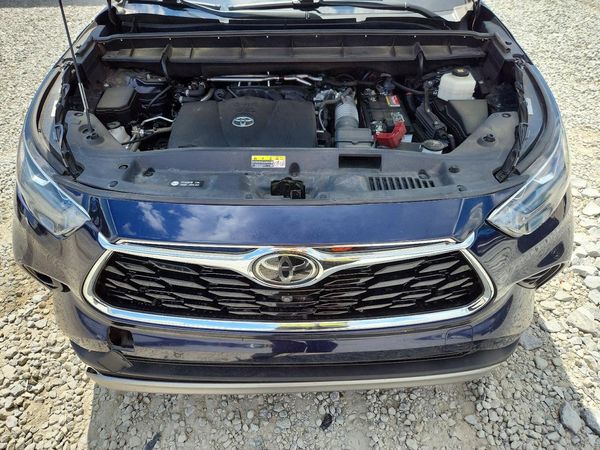 2021 TOYOTA HIGHLANDER