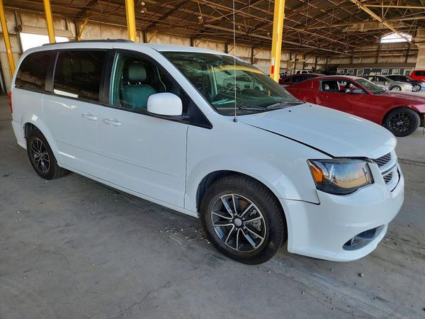 2017 DODGE CARAVAN GT — Passenger 3/4
