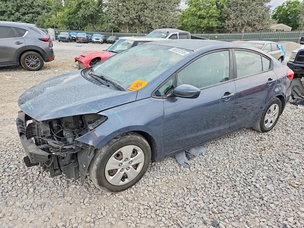 2016 KIA FORTE GL (Middle-Low Grade)