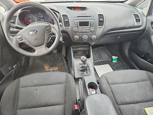 2016 KIA FORTE GL (Middle-Low Grade)