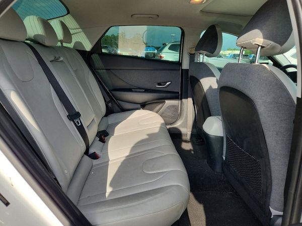 2021 HYUNDAI ELANTRA Limited
