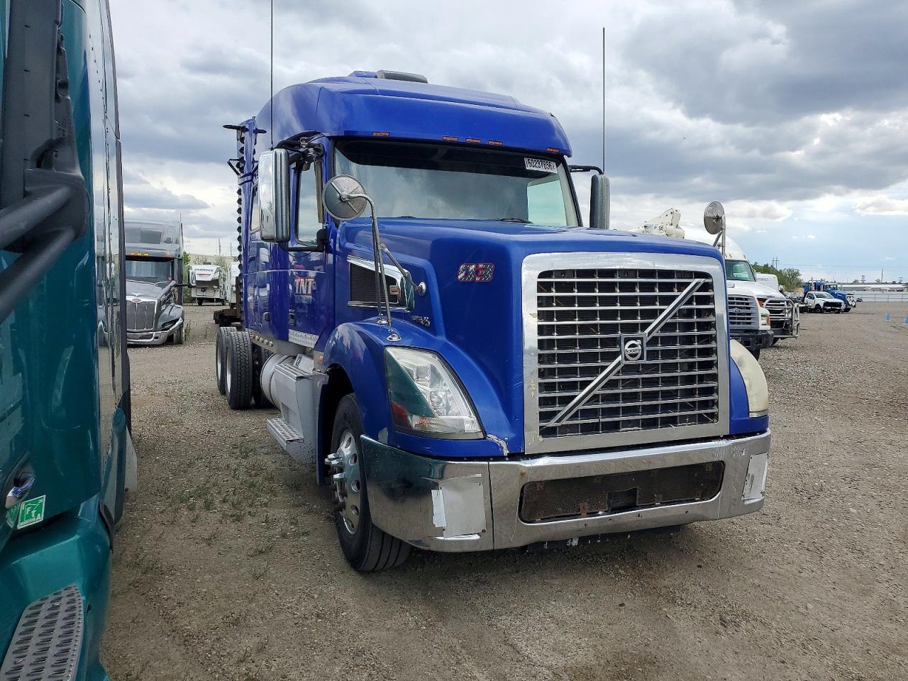 2007 VOLVO VT