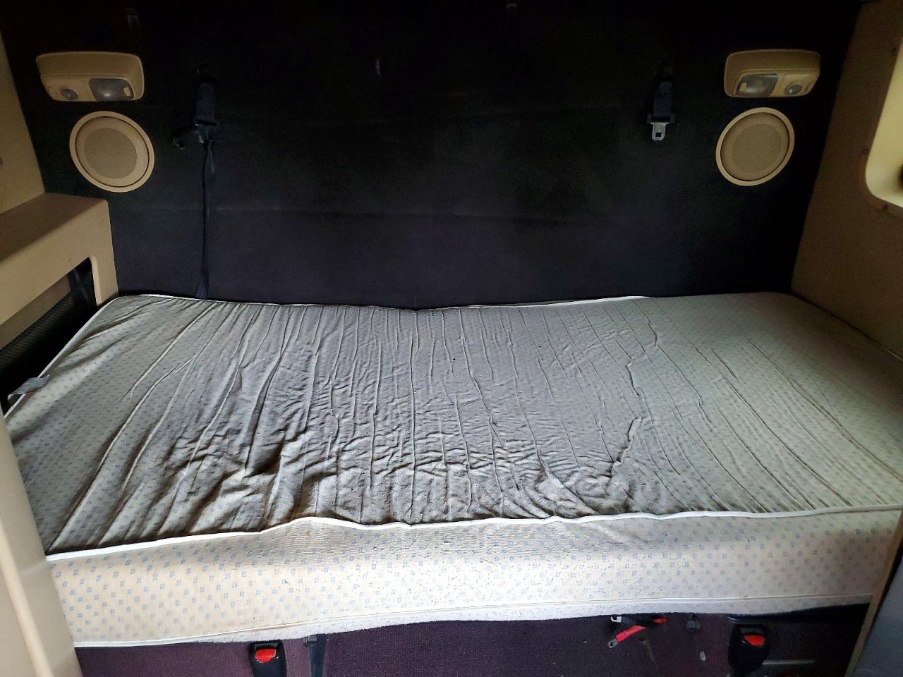 2007 VOLVO VT