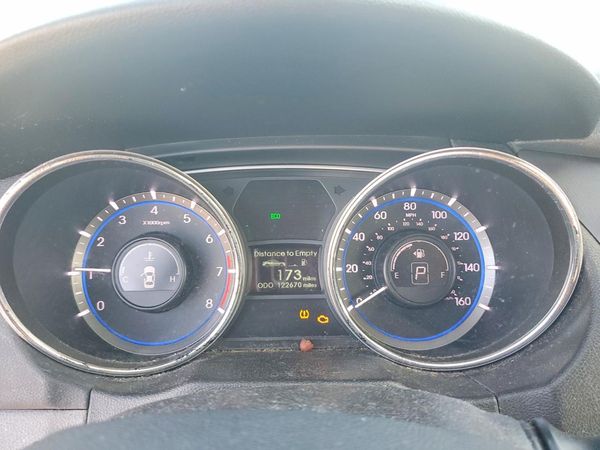2014 HYUNDAI SONATA
