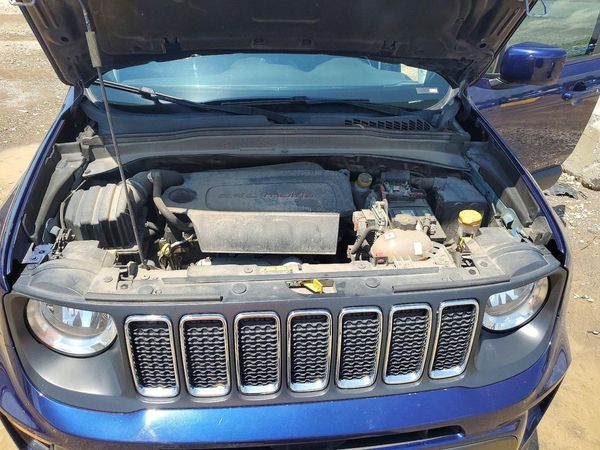 2019 JEEP RENEGADE LATITUDE 4X4