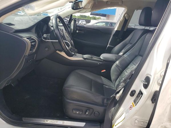 2015 LEXUS NX 200t Luxury