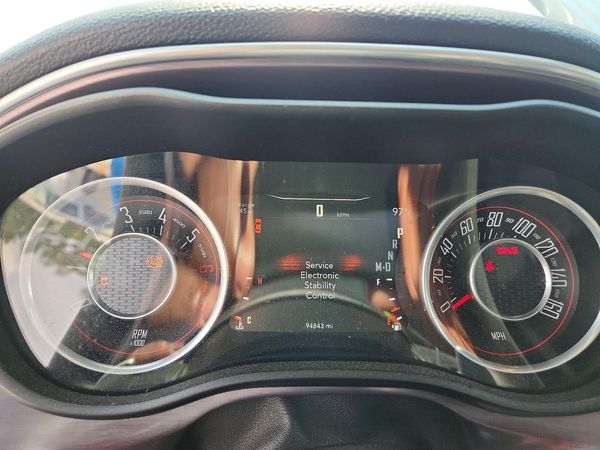 2015 DODGE CHALLENGER SXT