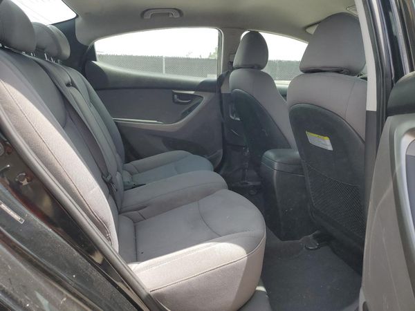 2013 HYUNDAI ELANTRA