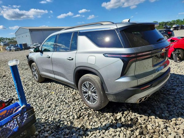 2025 CHEVROLET TRAVERSE LT