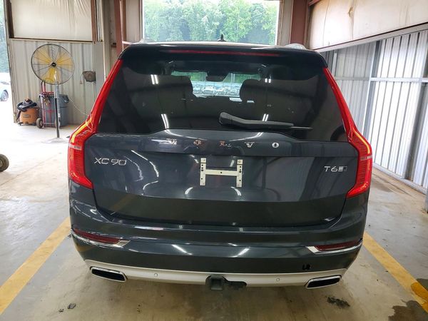 2017 VOLVO XC90 Inscription