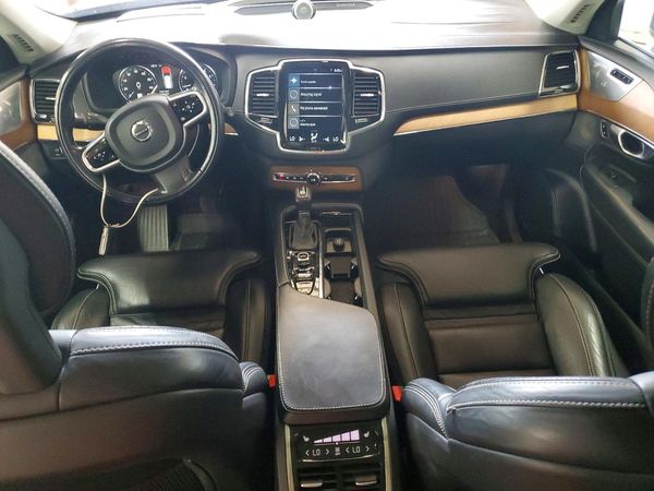 2017 VOLVO XC90 Inscription