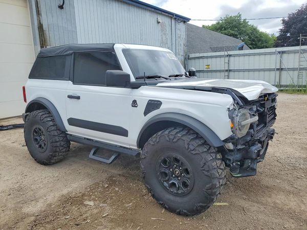 2021 FORD BRONCO
