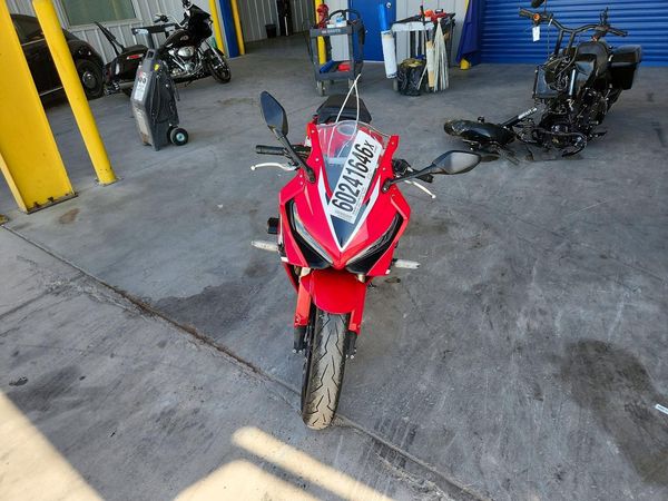 2020 HONDA CBR CYCLE