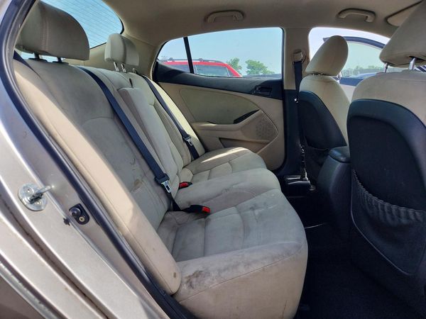 2015 KIA OPTIMA GL - Middle-low