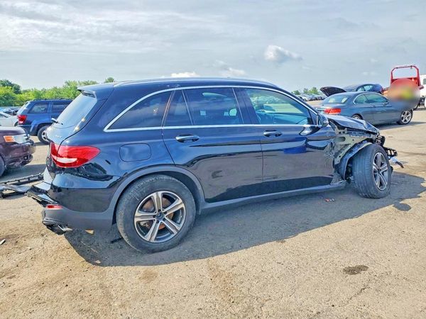 2019 MERCEDES-BENZ GLC 300 4MATIC GLC 300-4M