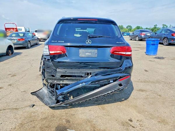 2019 MERCEDES-BENZ GLC 300 4MATIC GLC 300-4M