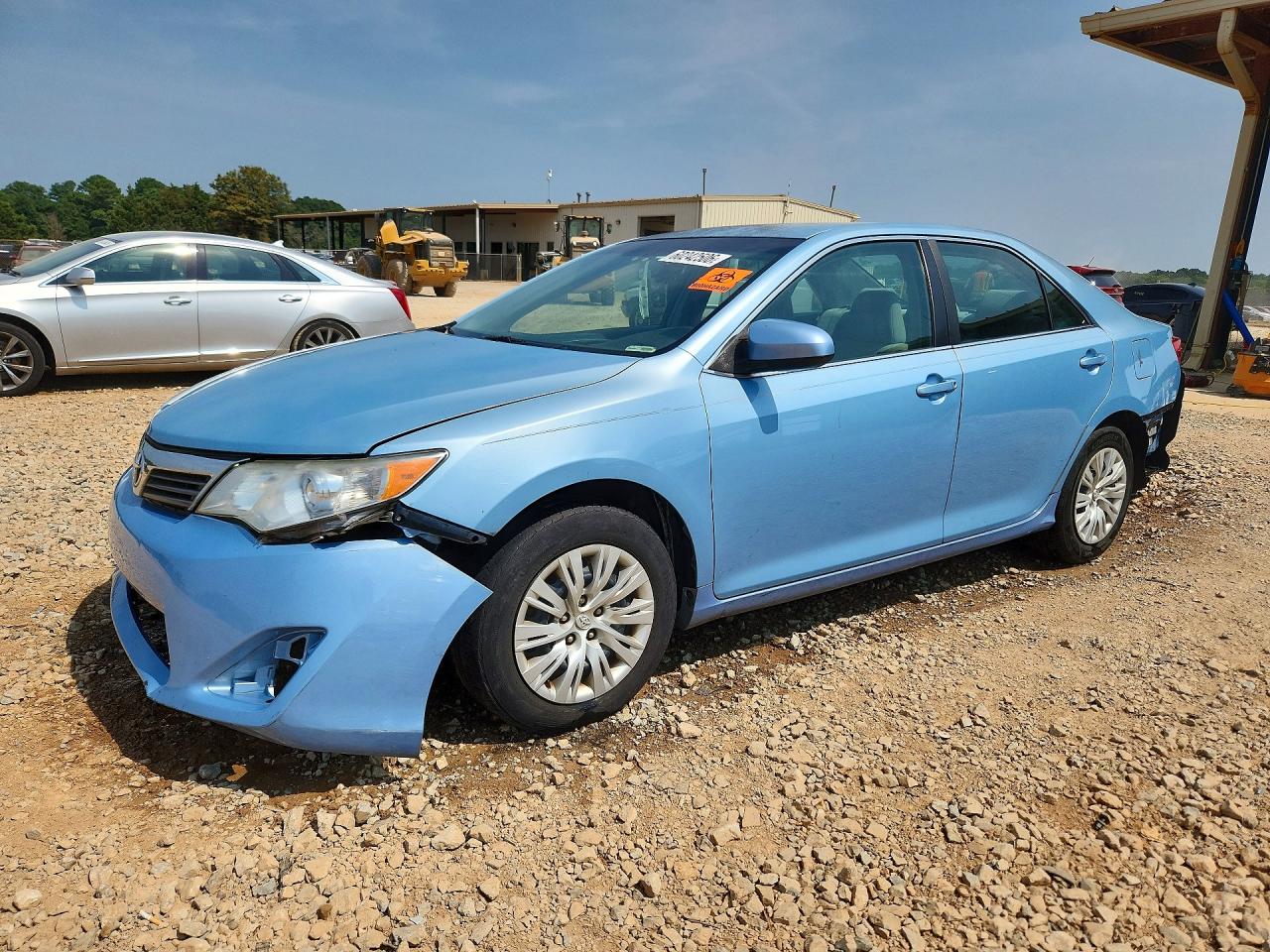 2014 TOYOTA CAMRY