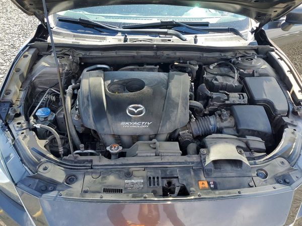2015 MAZDA 3 Touring/GS