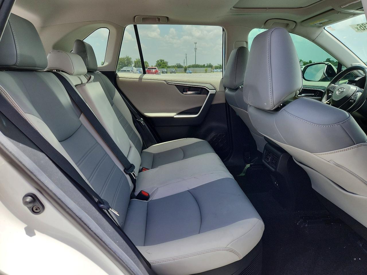 2020 TOYOTA RAV4 Limited HV