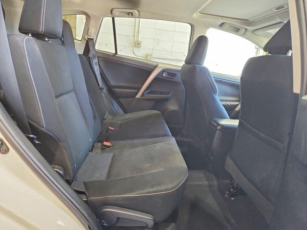 2016 TOYOTA RAV4 XLE (M Grade)