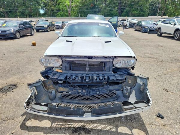 2013 DODGE CHALLENGER Base