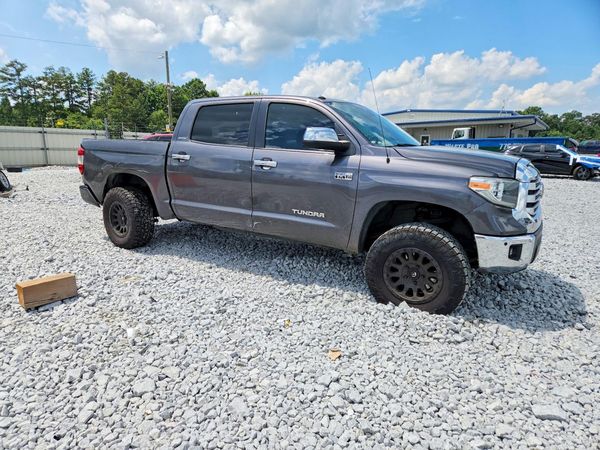 2018 TOYOTA TUNDRA