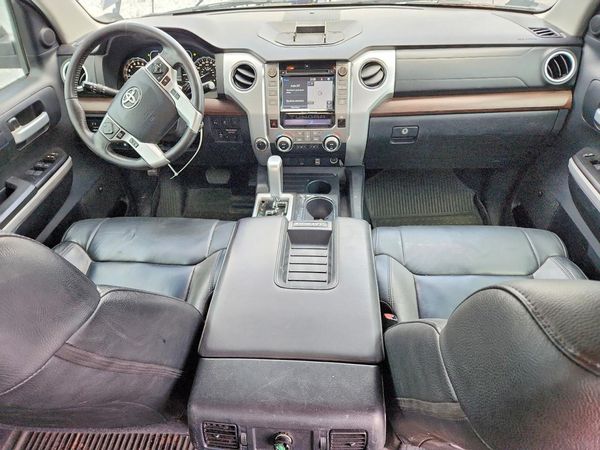 2018 TOYOTA TUNDRA