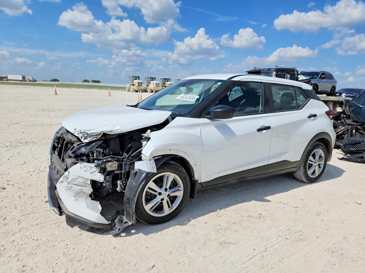 2023 NISSAN KICKS