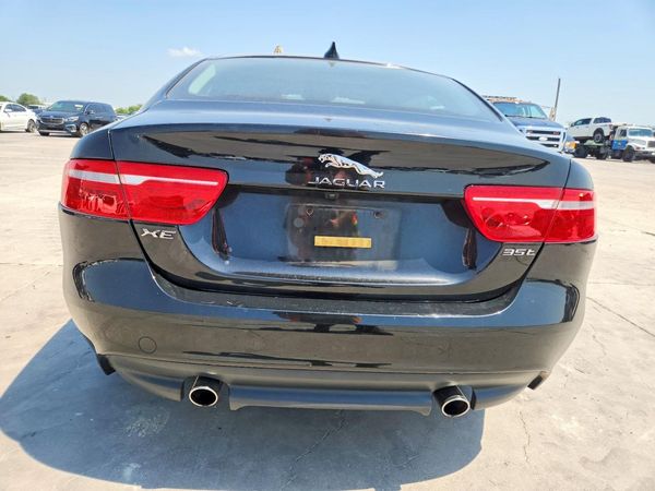 2017 JAGUAR XE