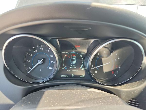 2017 JAGUAR XE