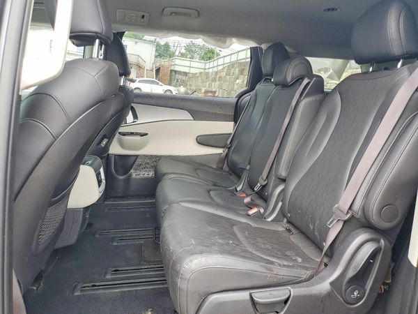 2024 KIA CARNIVAL
