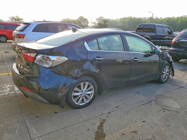 2015 KIA FORTE